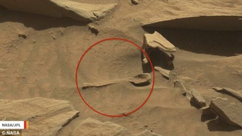 Kanalat találtak a Marson! Maga a NASA közölte a képet!